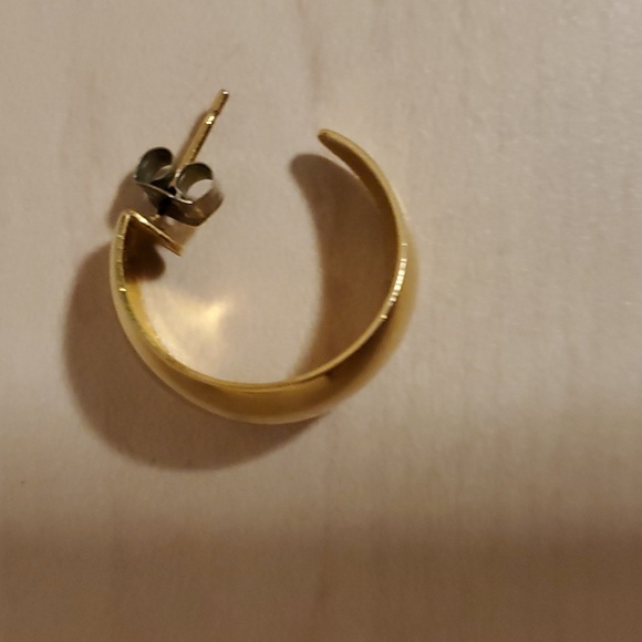Shiny Gold-Toned Crescent Earring - Picture 2 of 4